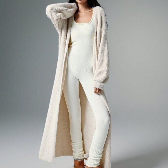 Apricot Preppy Women's Plush Extra Long Cardigan - Picture 5 of 5